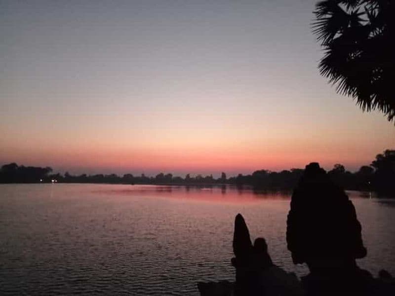 Billet Siem Reap : lever du soleil à Srah Srang et visite d'Angkor Wat