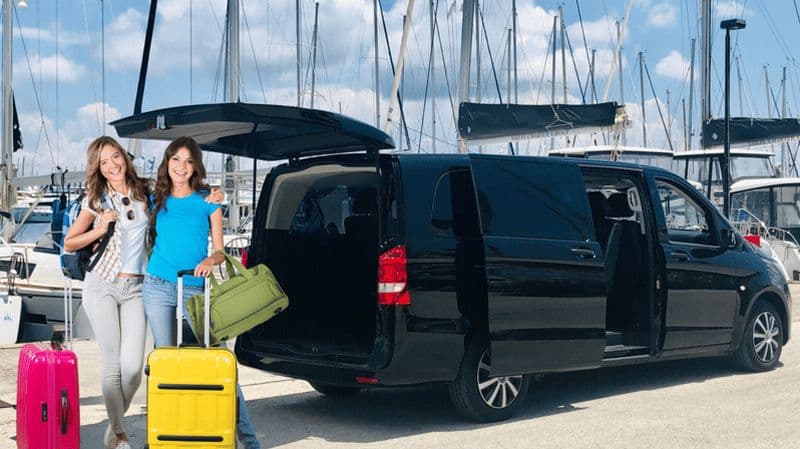 Billet Transfert privatif de l'aéroport de Corfou à la marina D-Marin Gouvia