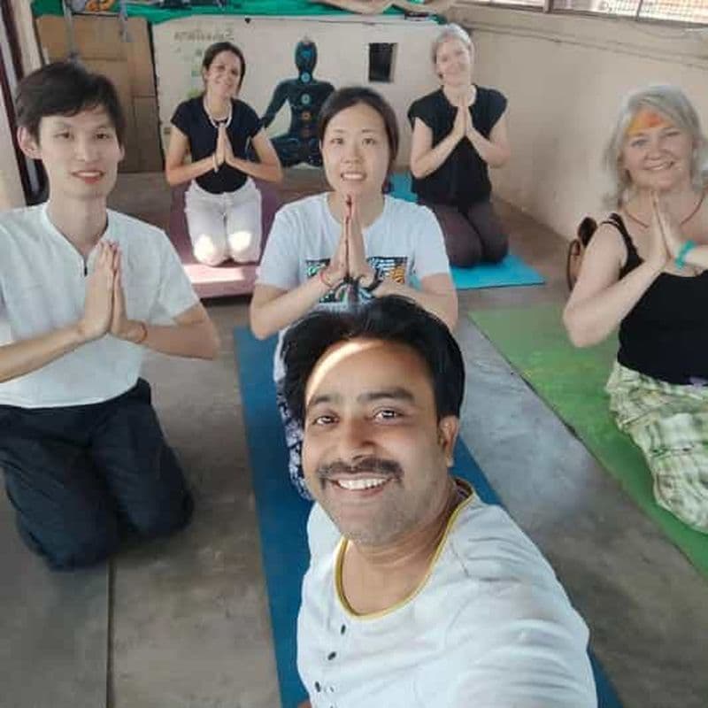 Billet Varanasi : Yoga, Ayurveda et cours de cuisine avec tour en bateau