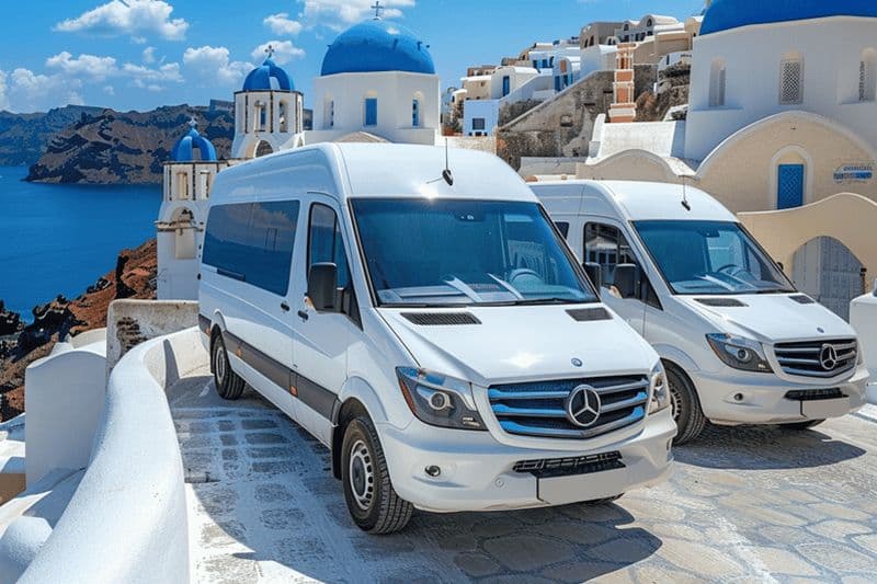 Billet Santorin : transfert en navette du port vers les hôtels et l'aéroport