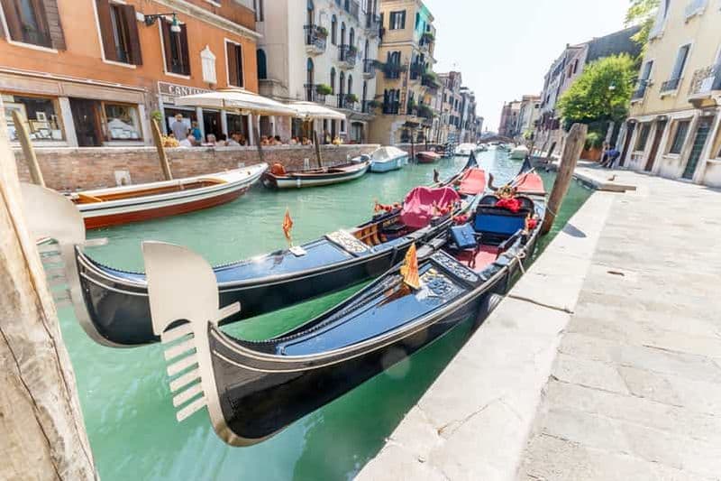 Billet Venise : Promenade en gondole traditionnelle partagée
