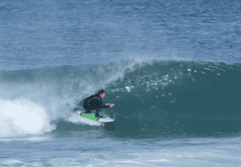 Billet Nazaré : encadrement et cours de surf pour tous les niveaux
