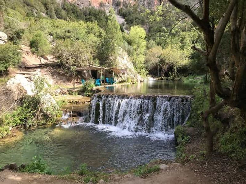 Billet Depuis Tanger : Excursion à Chefchaouen et aux chutes d'eau d'Akchour