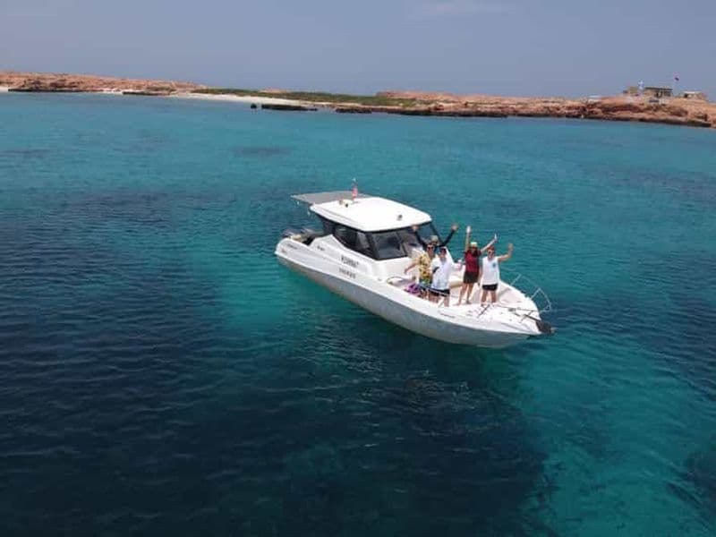Billet Les îles Daymaniyat : Visite et plongée en apnée dans les îles Daymaniyat...