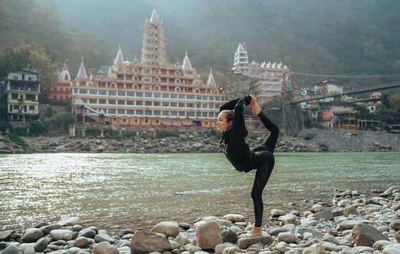 Billet Séance de yoga de 2 heures tôt le matin à Rishikesh au Ghat