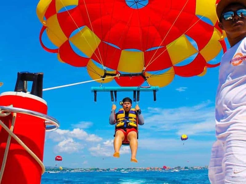 Billet Bali : Parachute ascensionnel, jet ski, bateau banane et plage de Dreamland