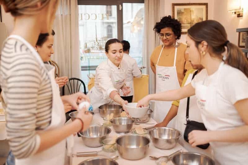 Billet Rome : Cours de cuisine sur les pâtes et le Tiramisu sur la Piazza Navona