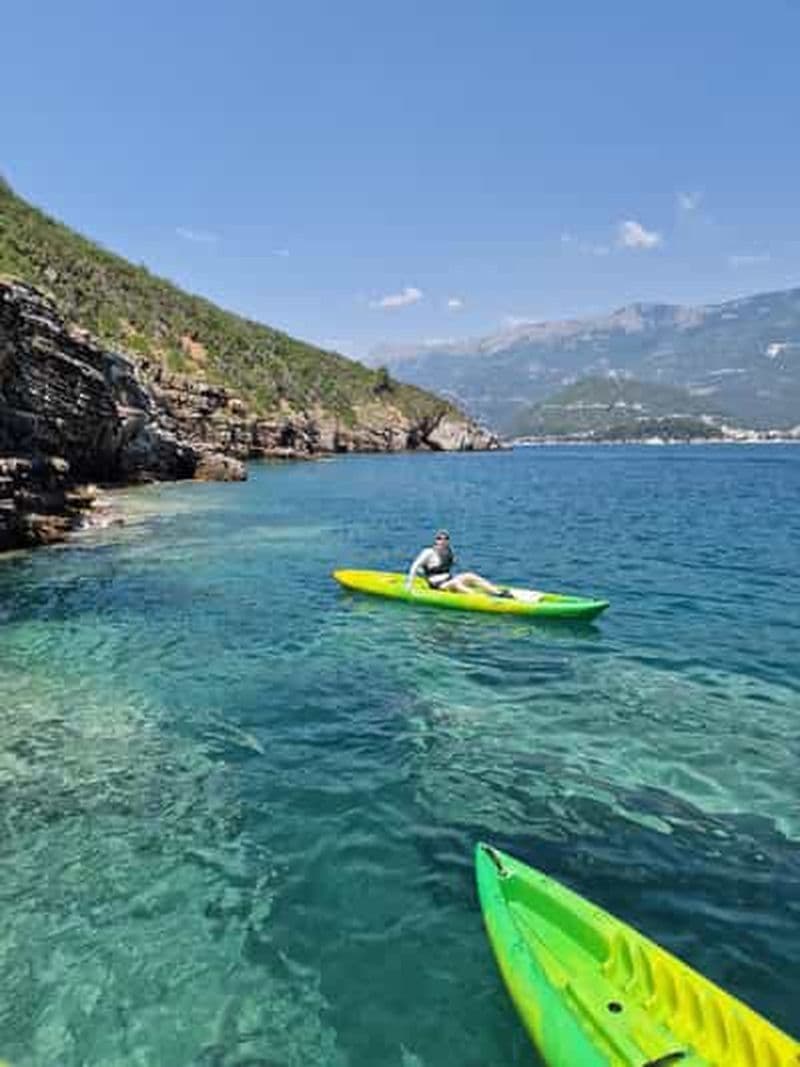Billet Excursion en SUP-board/kayak dans les grottes de l'île de Sveti Nikola