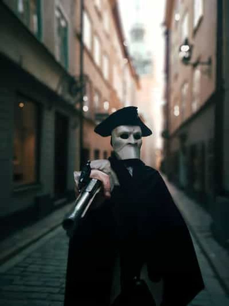 Billet Stockholm : théâtre ambulant sur les fantômes de la vieille ville, avec option dîner