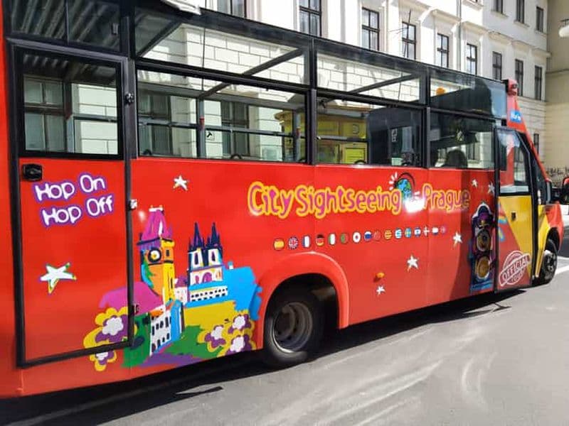 Billet Prague : visite en bus à arrêts multiples à arrêts multiples et option croisière multiple