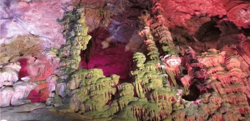 Billet Visitez les grottes de Canelobre et le musée de musique ethnique de Busot depuis Alicante.