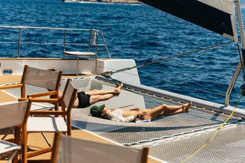 Billet Marseille : La Journée avec Repas dans les Calanques en Catamaran