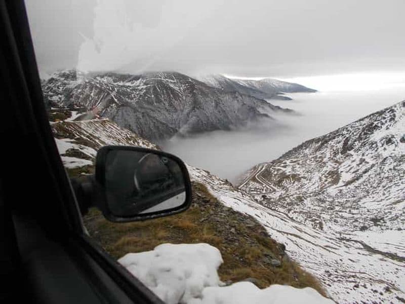 Billet Au départ de Brașov : visite d'une demi-journée ou d'une journée en jeep en Transylvanie