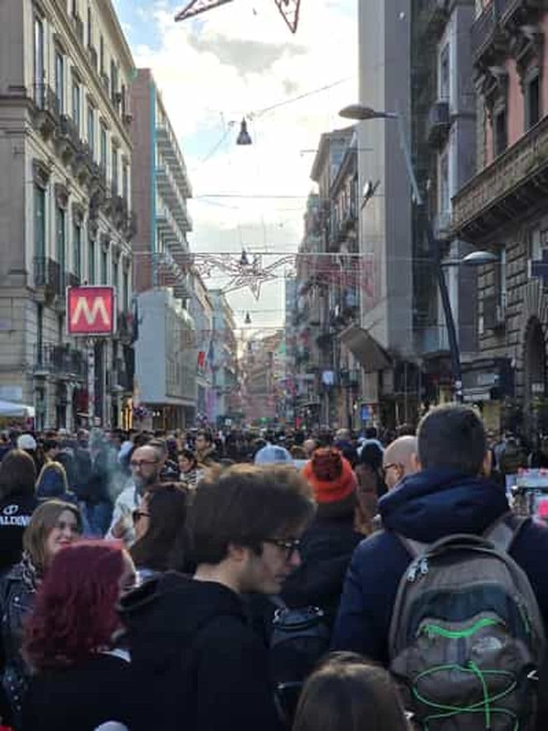 Billet Tournée des bars à Naples : du premier Spritz offert à la discothèque