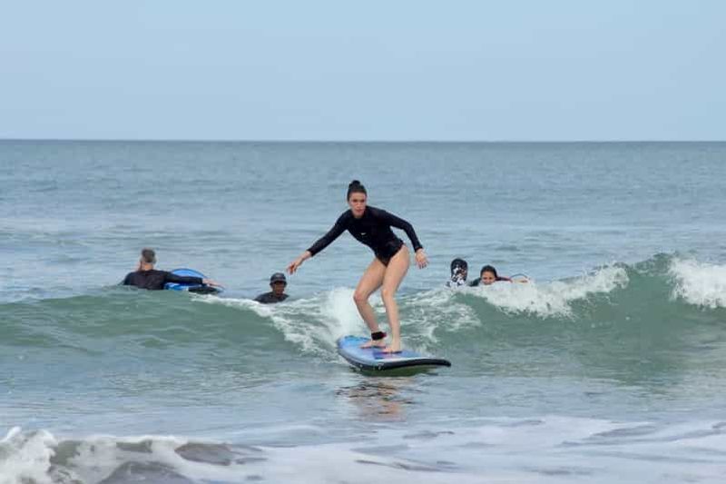Billet Seminyak : cours de surf pour débutants avec un instructeur professionnel
