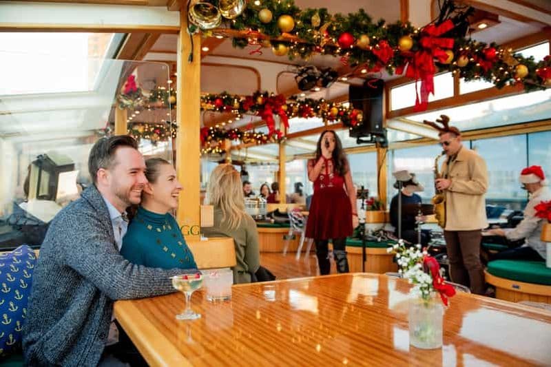 Billet NYC : Croisière de Noël sur un yacht avec du jazz, du cacao et des chants de Noël