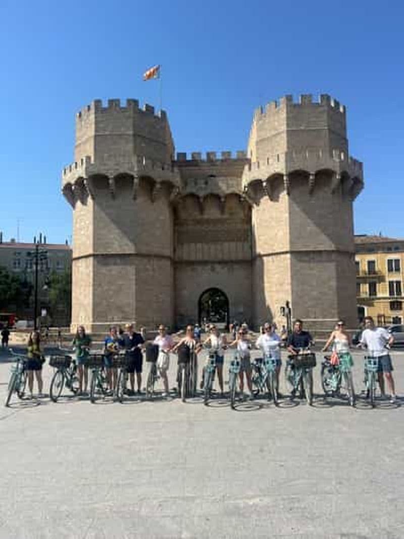 Billet Découvrez Valence à vélo – Visite guidée en néerlandais