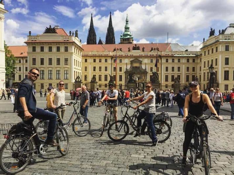 Billet Visite privée exceptionnelle de Prague à vélo
