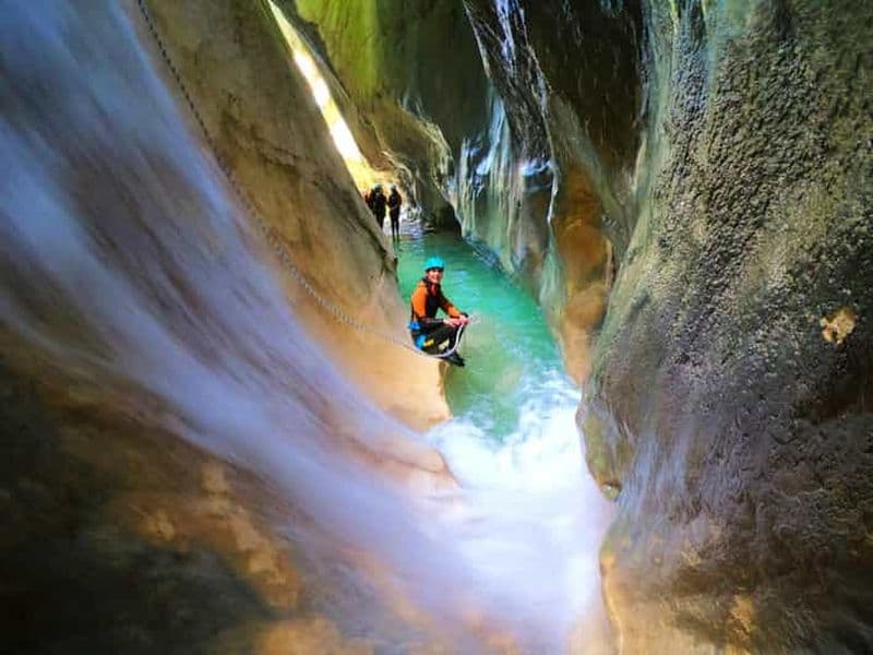 Billet Canyoning sur la rivière Skurda - Aventure extrême dans la ville de Kotor