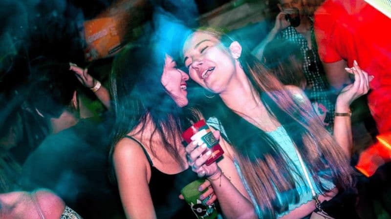 Billet Amsterdam : tournée des bars pour le Nouvel An avec shooters et entrée en boîte de nuit