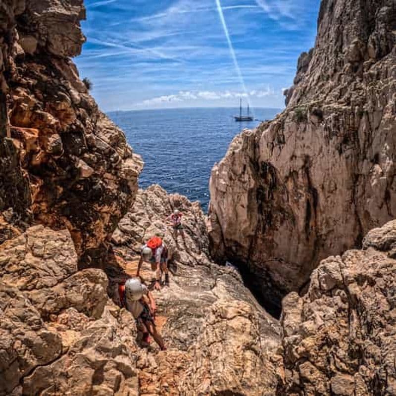 Billet Marseille : Sormiou Via Corda dans les Calanques - Niveau 1