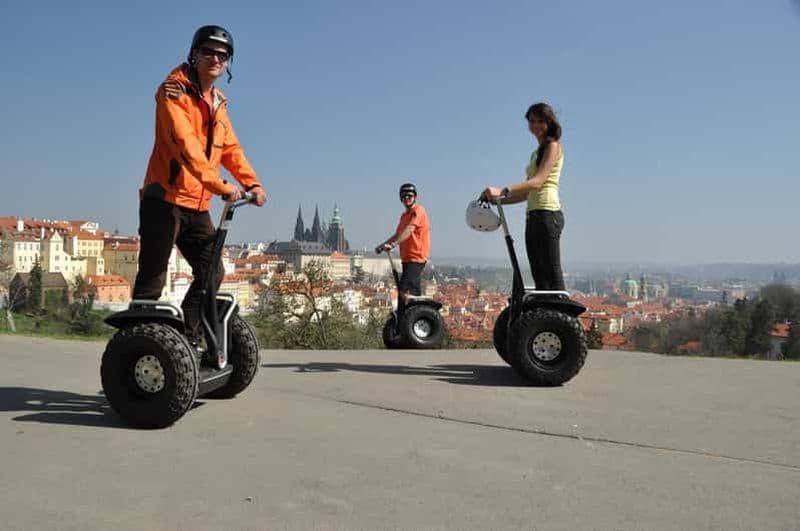 Billet Prague : visite en Segway avec prise en charge à l'hôtel