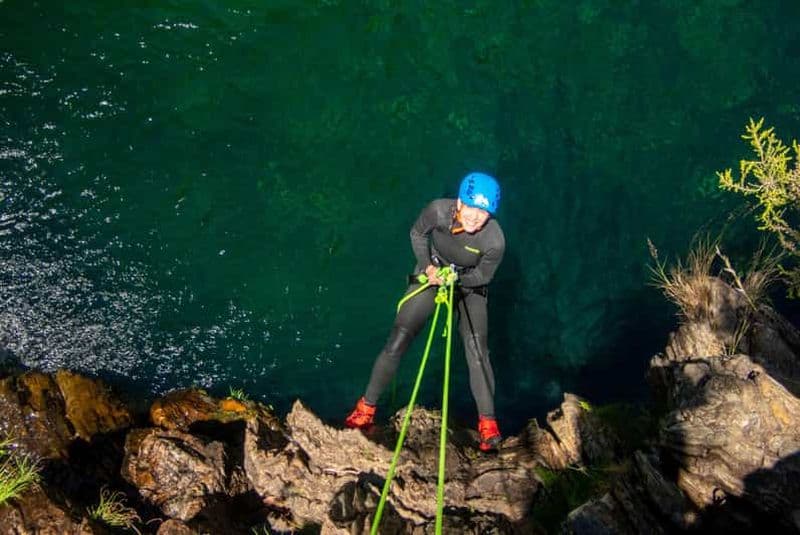 Billet Depuis Porto : Excursion guidée en canyoning dans le géoparc d'Arouca