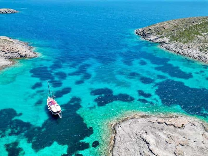Billet Paros : croisière en goélette traditionnelle, en groupe ou privée