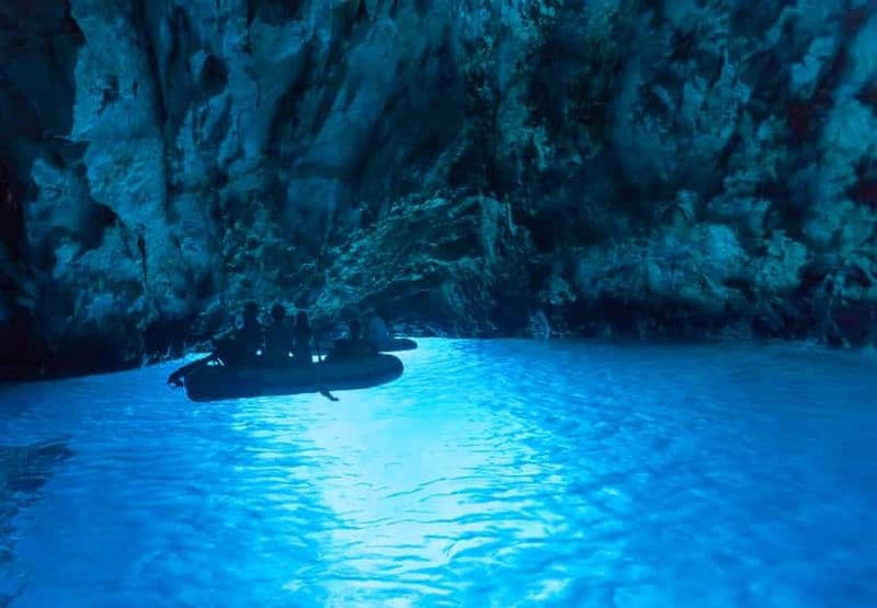 Billet Au départ d'Omis : Blue Cave & 5 Island Speedboat Tour