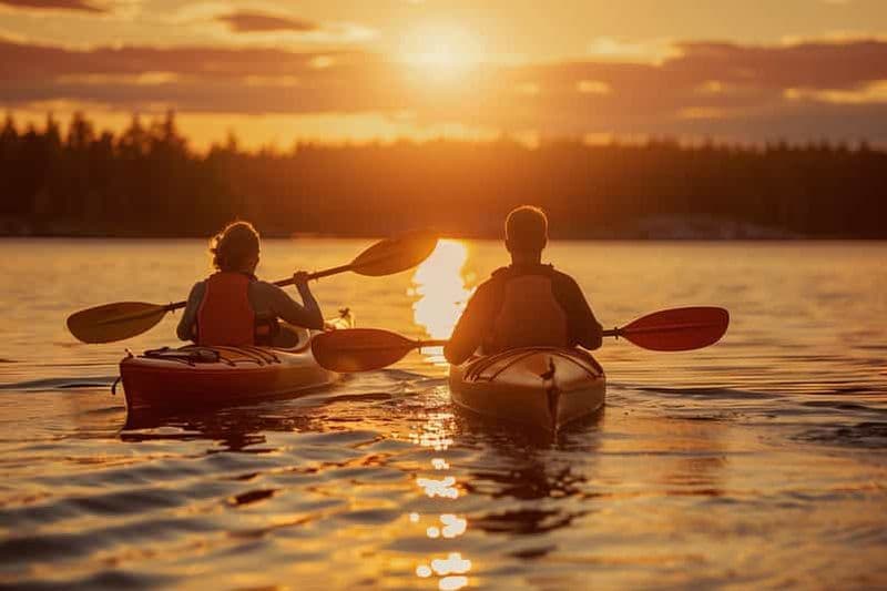 Billet Rovaniemi : aventure en canoë sous le soleil de minuit et barbecue