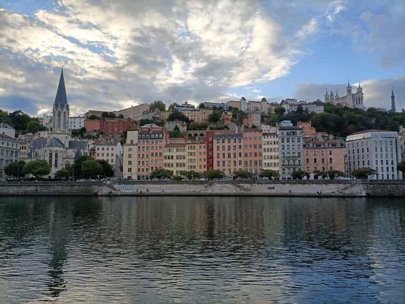 Billet Les incontournables de Lyon en visite à pied : la colline de Fourvière et la vieille ville