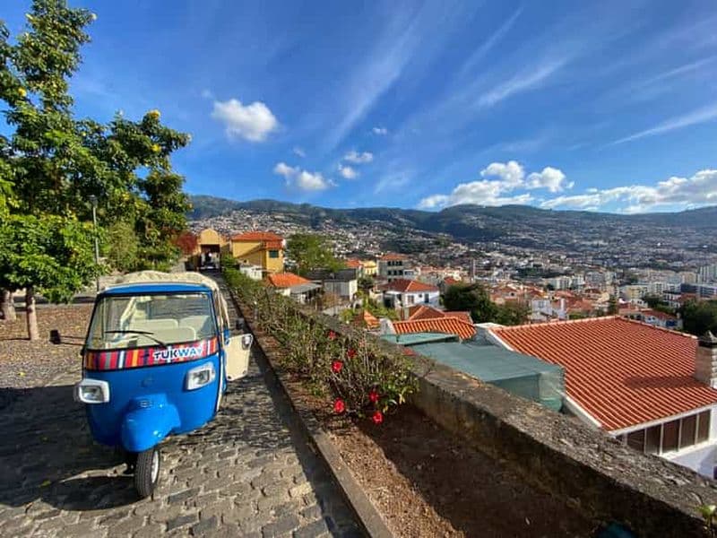 Billet Funchal : visite en tuk-tuk des points forts de la ville