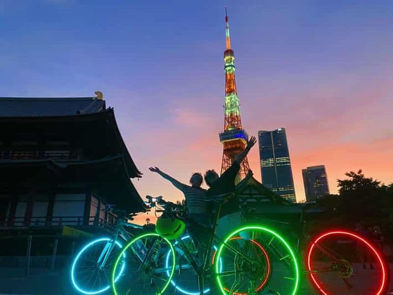 Billet Tokyo : Visite nocturne de 2 heures à vélo des joyaux cachés de la ville