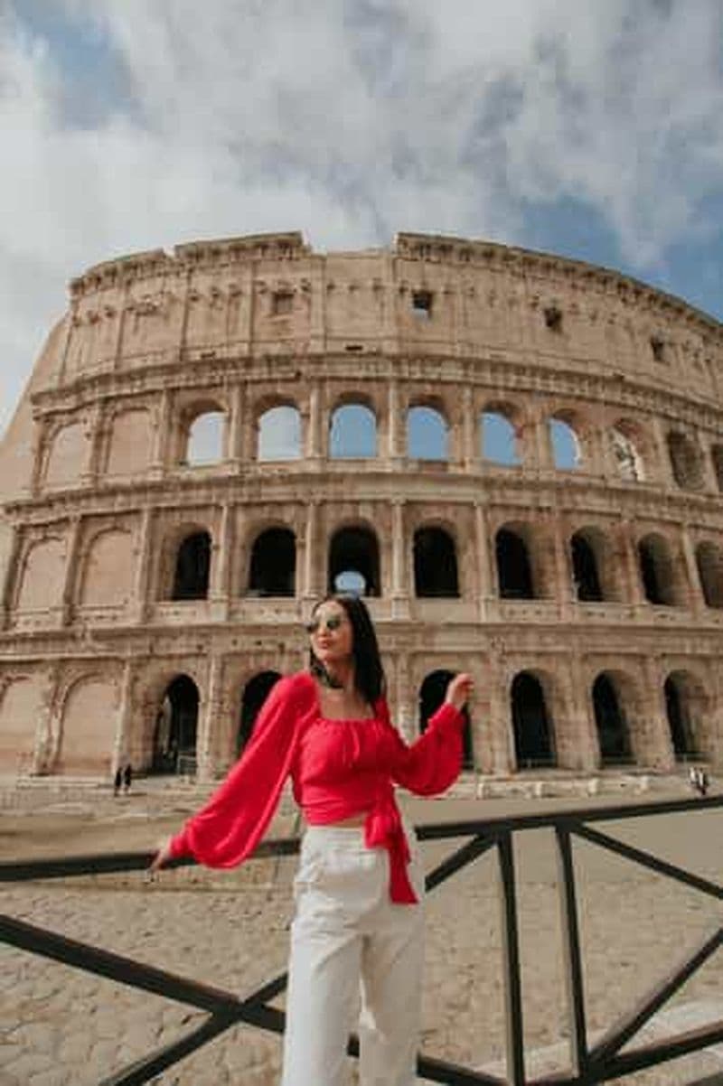 Billet Visite guidée semi-privée du Colisée en groupe les jours où l'entrée est gratuite