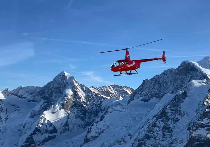 Billet Berne : Vol privé en hélicoptère de 42 minutes dans les Alpes suisses
