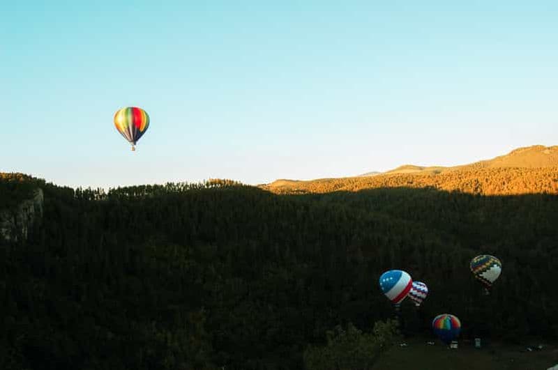 Billet Custer : Vol en montgolfière dans les Black Hills au lever du soleil