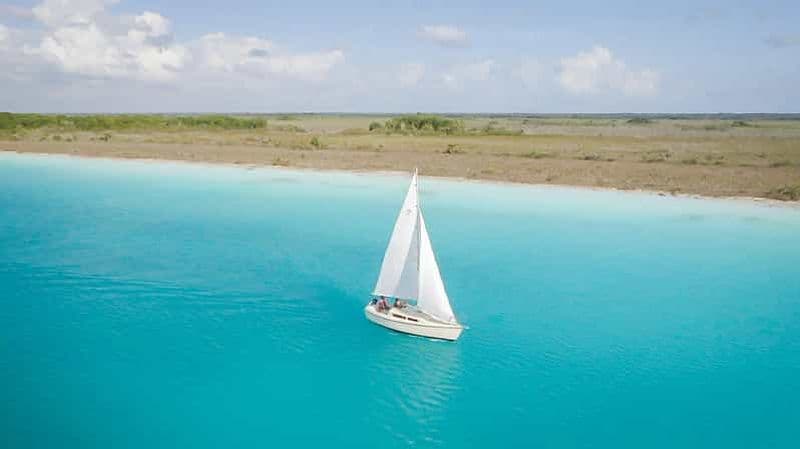 Billet Bacalar : Excursion en voilier en groupe avec baignade et boissons