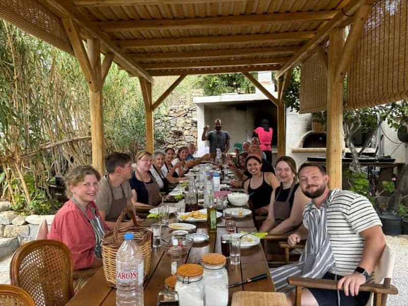 Billet Mélanes : Ferme de Naxos Perivoli et cours de cuisine au feu de bois