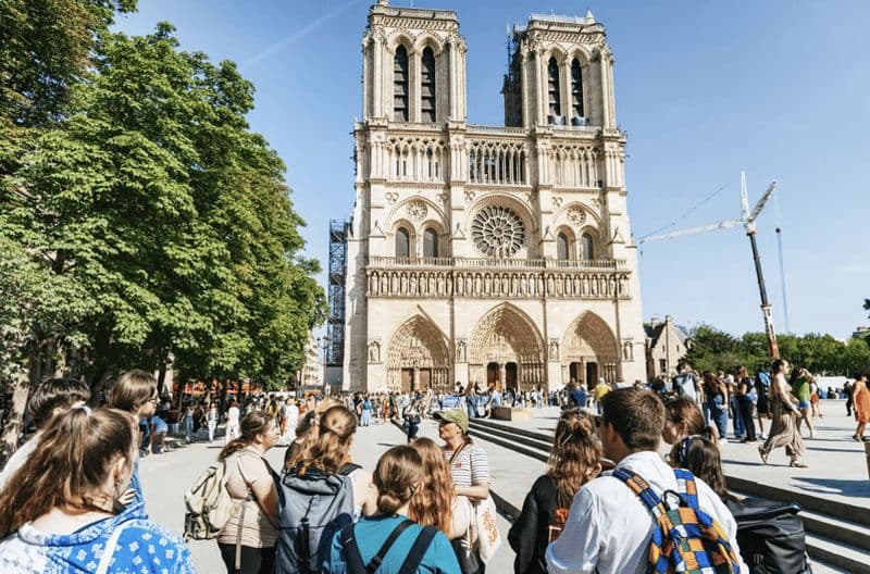 Billet Paris : visite guidée de la cathédrale Notre-Dame avec accès en groupe