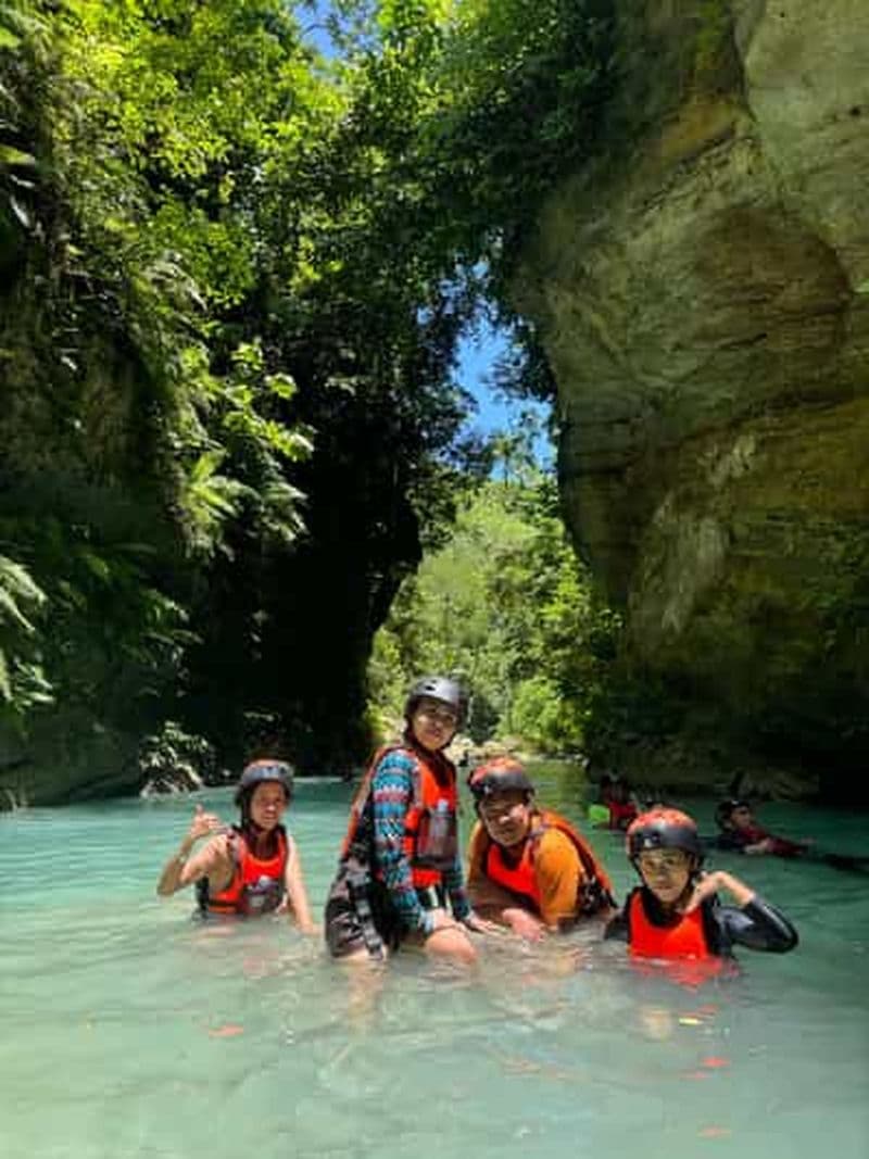 Billet Cebu : excursion en canyoning aux chutes de Kawasan avec entrée directe