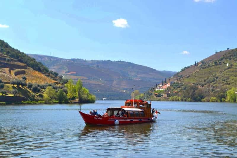 Billet Porto : visite des vignobles de la vallée du Douro avec déjeuner et croisière fluviale