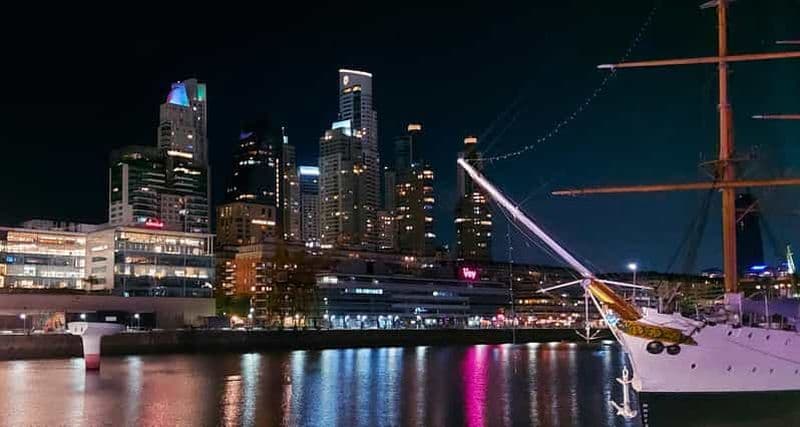 Billet Buenos Aires : visite à pied du centre-ville à Puerto Madero en soirée
