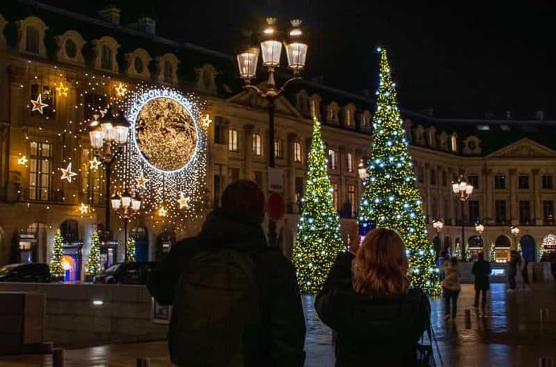 Billet Visite à pied des illuminations de Noël à Paris avec un guide de la région