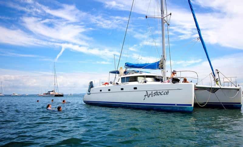 Billet Brisbane : Croisière à la voile d'une demi-journée dans la baie de Moreton avec Antipasto