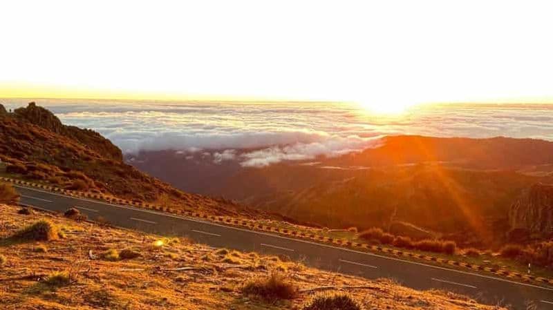 Billet Pico Do Arieiro to Pico Ruivo : Sunrise Hike Transfers (en anglais)