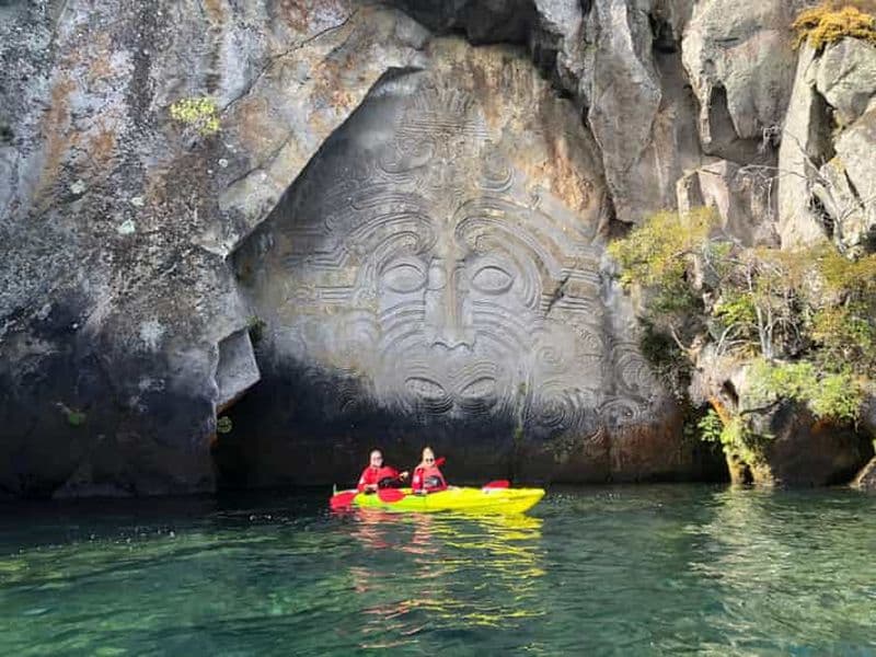 Billet Taupo : Excursion en kayak à la découverte des gravures rupestres maories