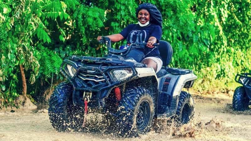 Billet Aventure en quad : Visitez le cénote, la plage de Macao et la campagne.