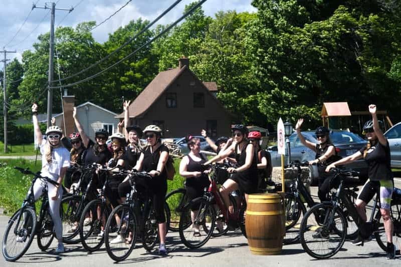 Billet Québec - Visite guidée de l'Île d'Orléans en vélo électrique (25miles)