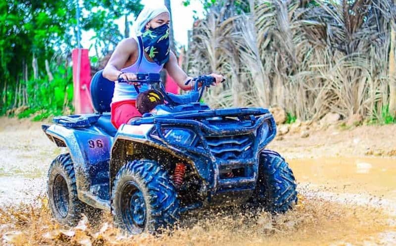 Billet Punta CanA : Excursion en quad avec visite d'une ferme biologique et plage