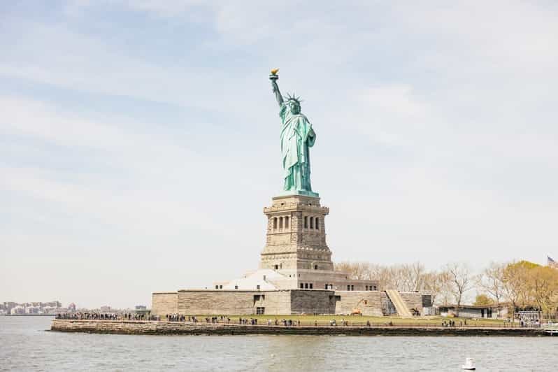 Billet NYC : visite de Wall Street avec le mémorial du 11 septembre et le Statue Ferry
